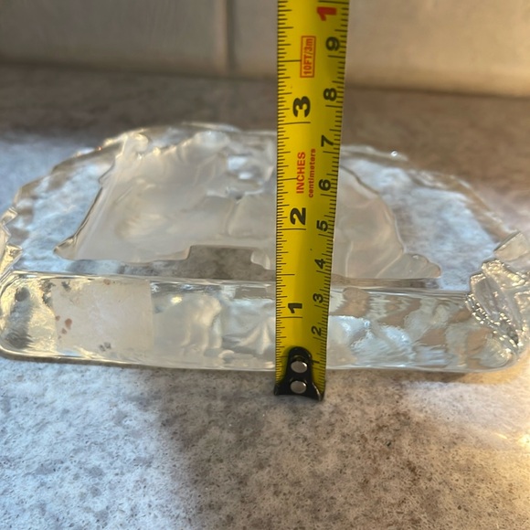 Nativity Scene Christmas Holiday Etched Glass Iceberg LE Smith Paperweight #294 - Picture 9 of 9